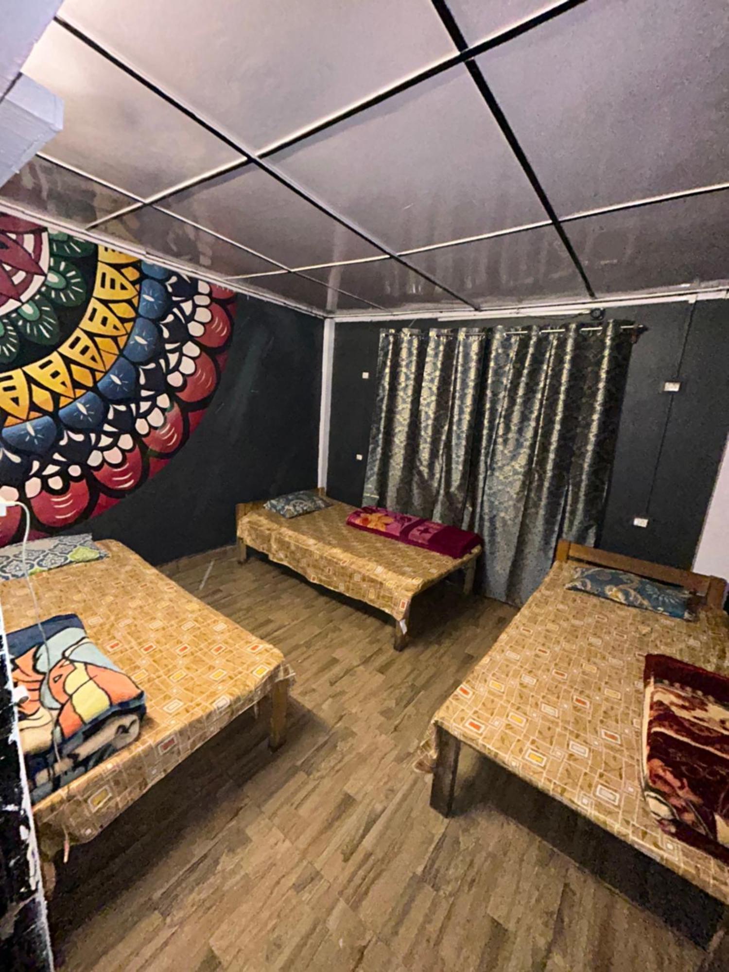 Isabella Hostel Shillong Esterno foto