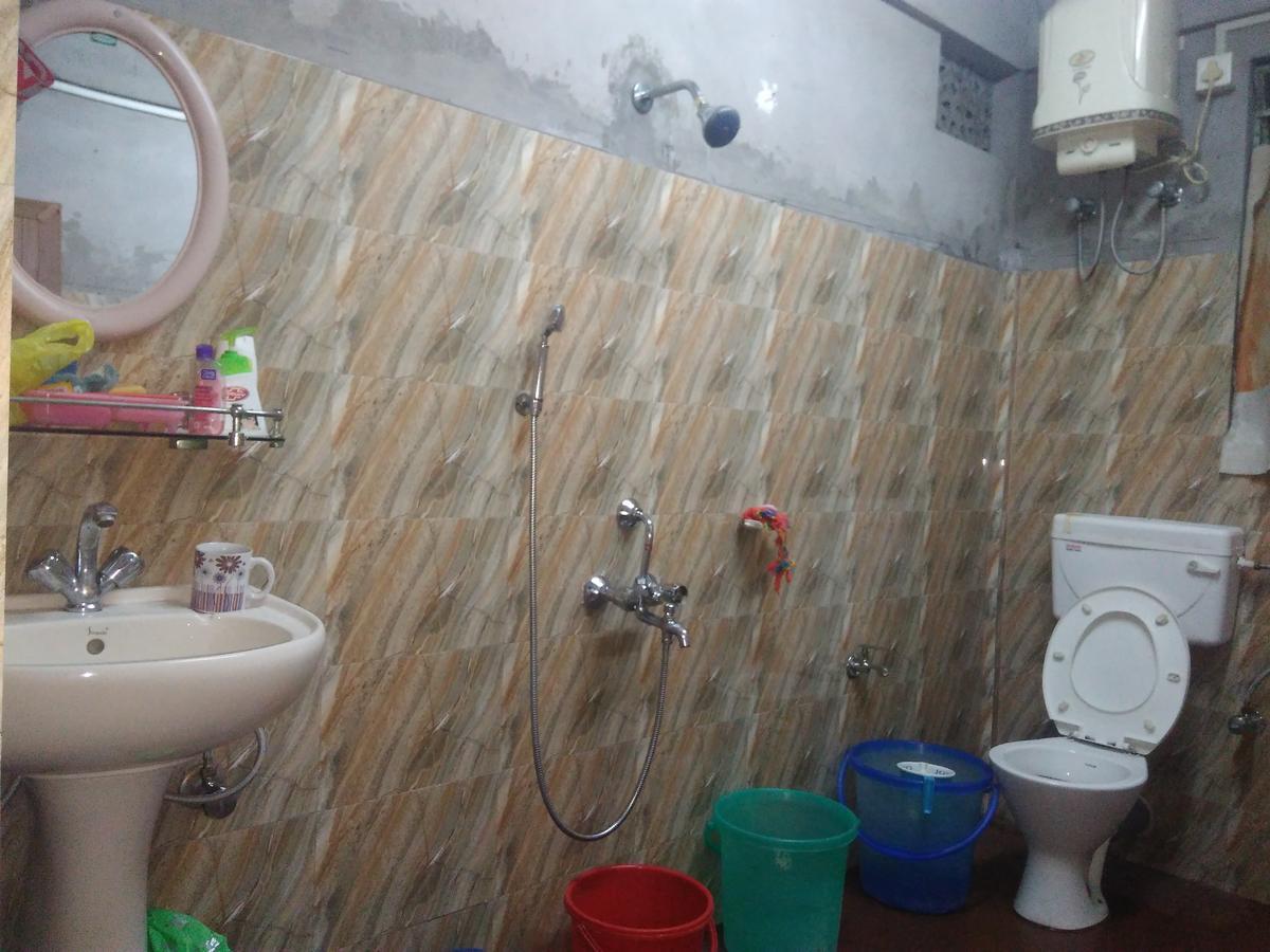 Isabella Hostel Shillong Esterno foto